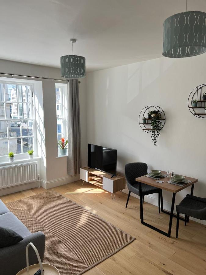 Lovely 1 Bed Flat *Free Parking* Hoe/Barbican Plymouth Extérieur photo